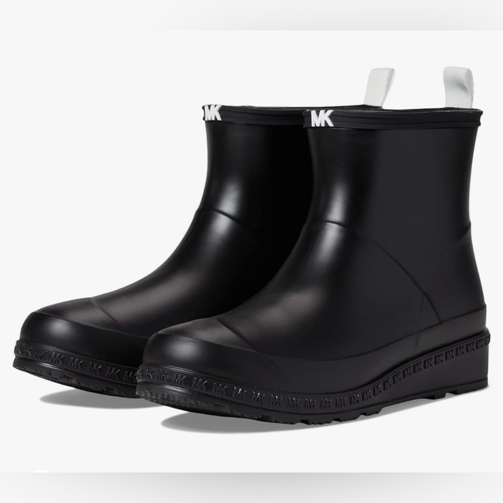 Michael Kors Black Ankle Rain Bootie Rubber Boots 6 NWT - Picture 2 of 11